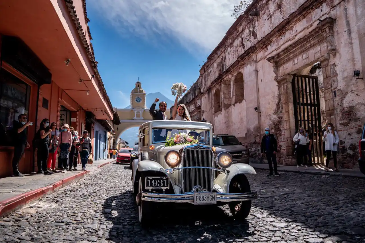 alquiler renta de carros clasicos guatemala